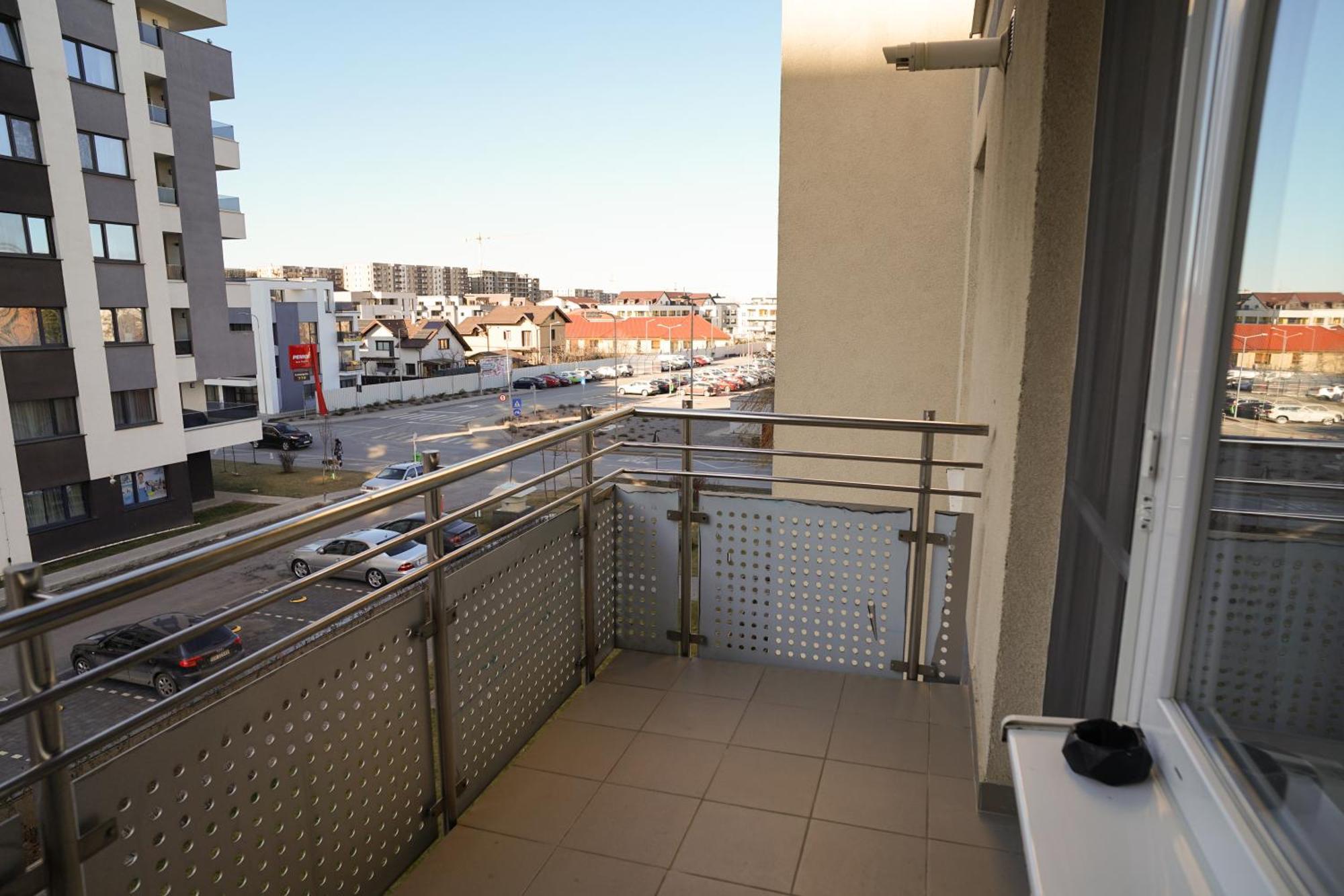 Mirandis Apartments - Comfort & Private Parking Near Coresi Mall Brasov Exterior photo