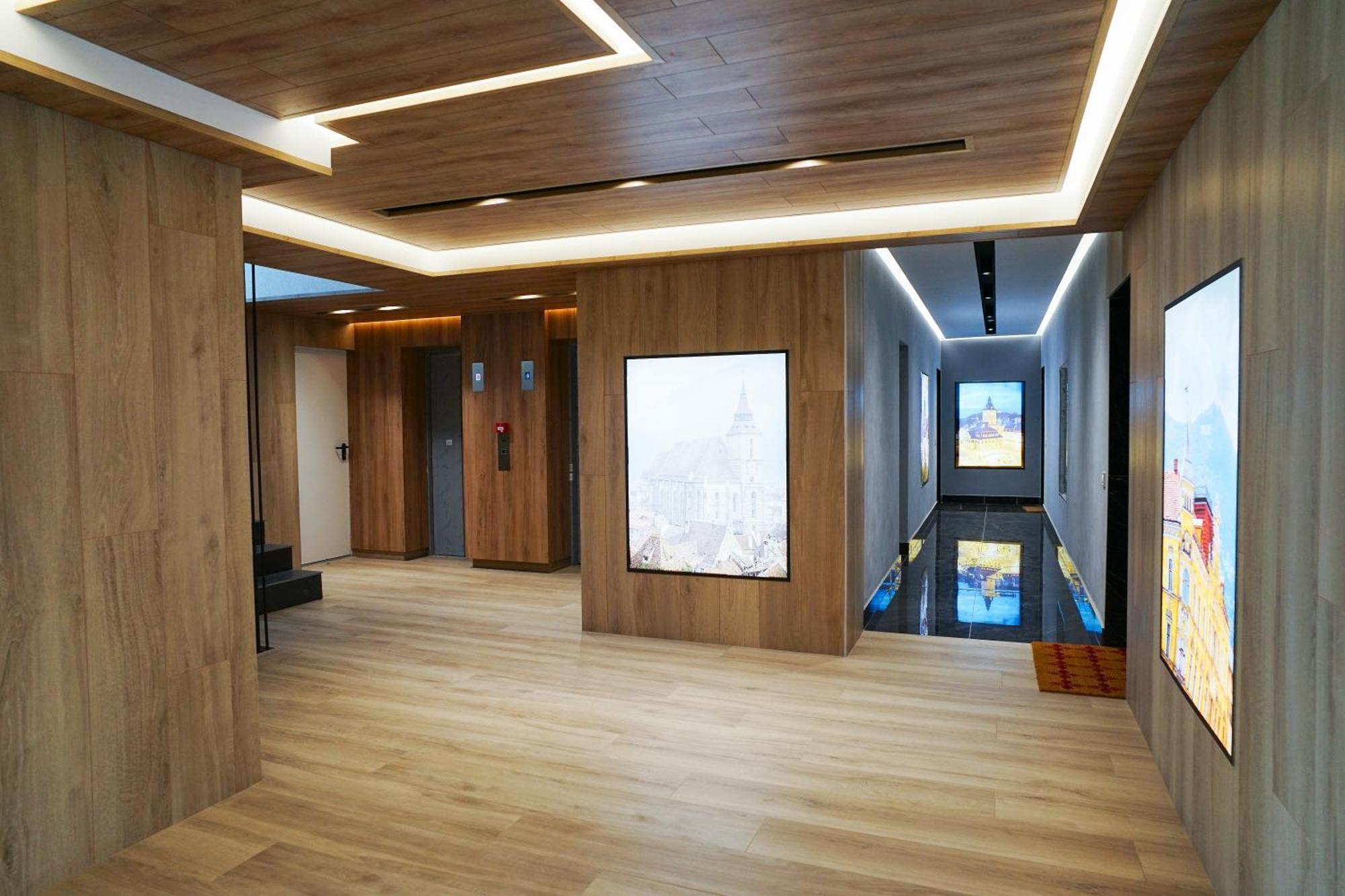 Mirandis Apartments - Comfort & Private Parking Near Coresi Mall Brasov Exterior photo